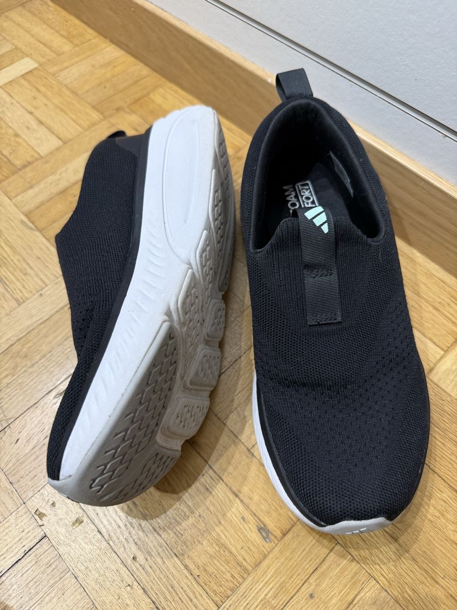 Adidas Scarpe da donna: Schwarze Adidas Cloudfoam Sneaker, Grösse 39 Top! – Nuovo (secondo la descrizione) da Würenlos venduto da Style_lounge