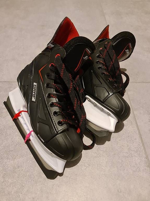 Pattini da ghiaccio: Patins à glace Graf Supra taille 39 – Usato da L'Orient venduto da eug_pqj5