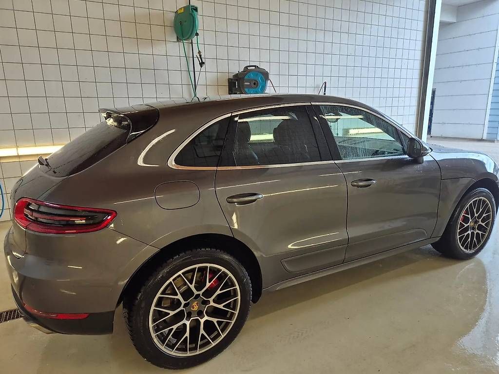 Automobili: Porsche Macan 3.6 V6 Turbo – Usato da Langenthal venduto da Goergens10 2