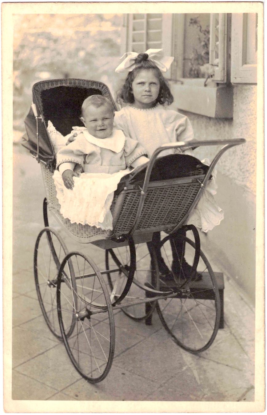 Cartoline postali: Kinder etwa 1910 (MOT) – Usato da Oberdorf BL venduto da Hopfehuepfer