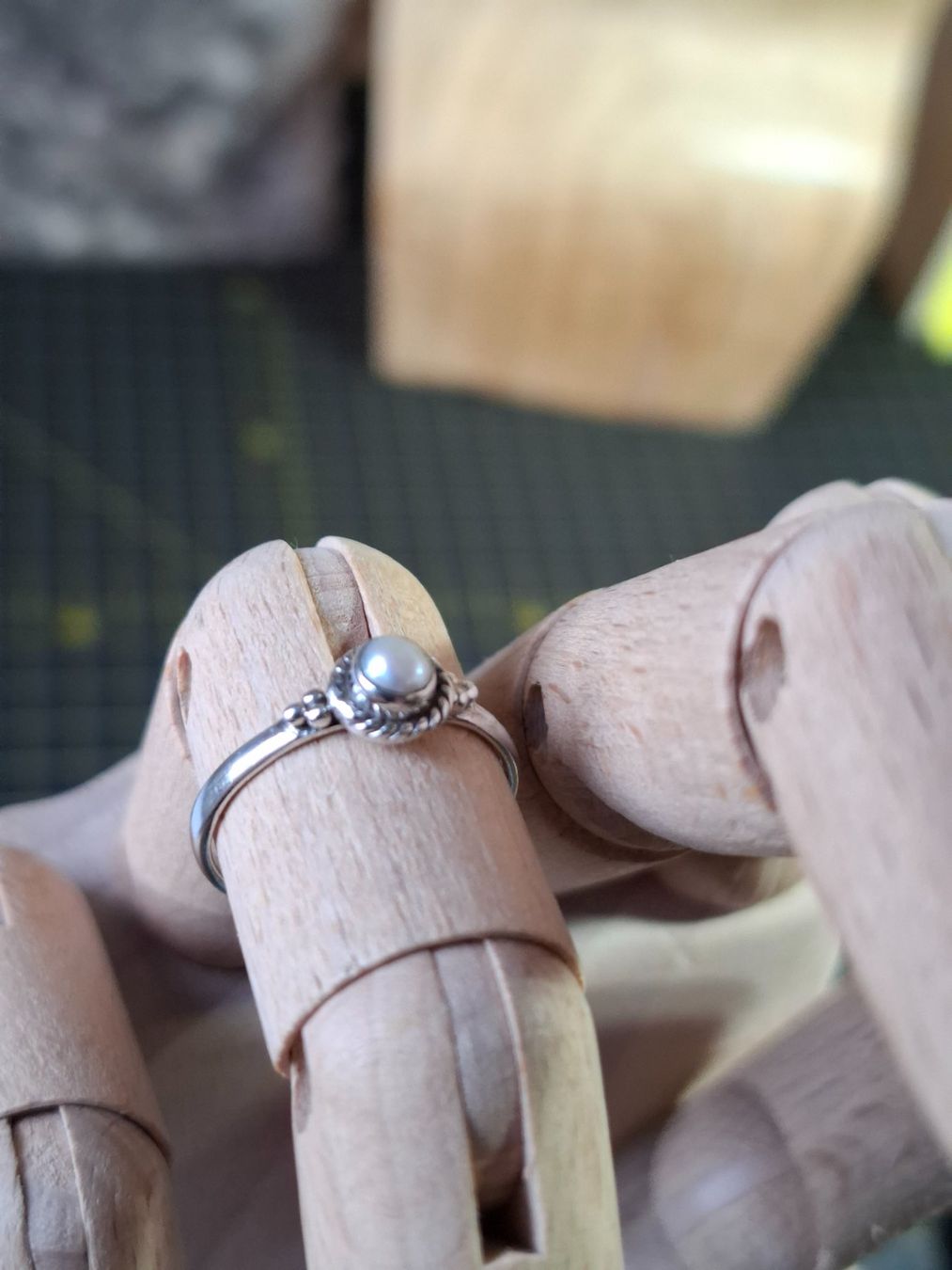 Bagues: Ring S 925 mit kleiner Perle – D'occasion à Zwieselberg par Halifaxmendusli