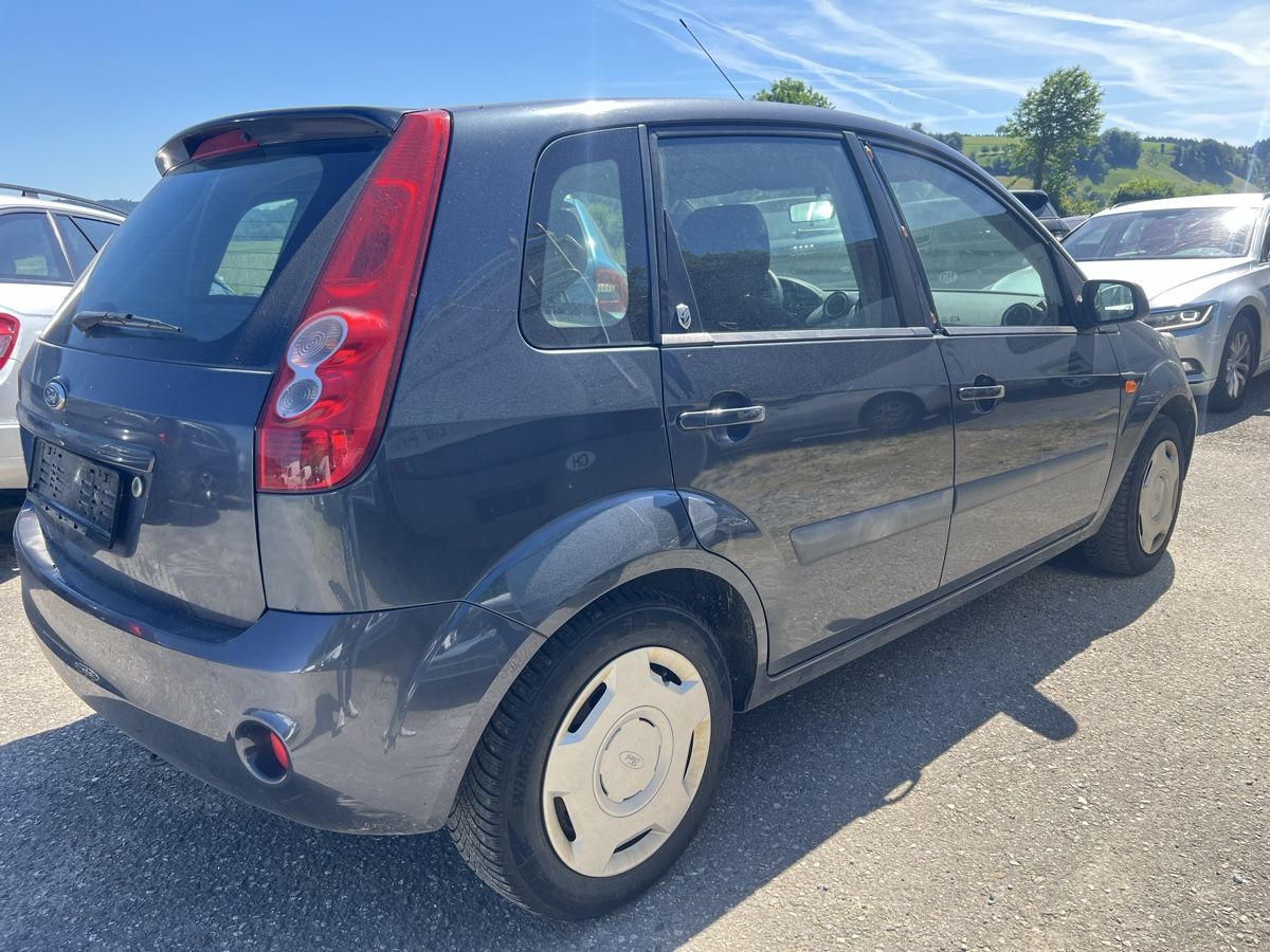 Ford Automobili: Ford Fiesta 1.6 16V – Difettoso da Menznau venduto da adi0601 3