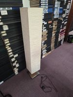 Wohnzimmer Stehlampe 25x25cm H: 150cm ab 1.-