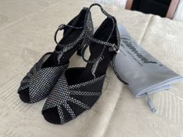 NEUE Tanzschuhe DIAMANT Gr. 38