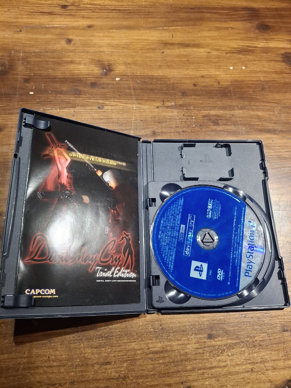 Jeux: Resident Evil Code Veronica X PS2 Spiel mit Demo – D'occasion à Heimenschwand par fahrni01 2