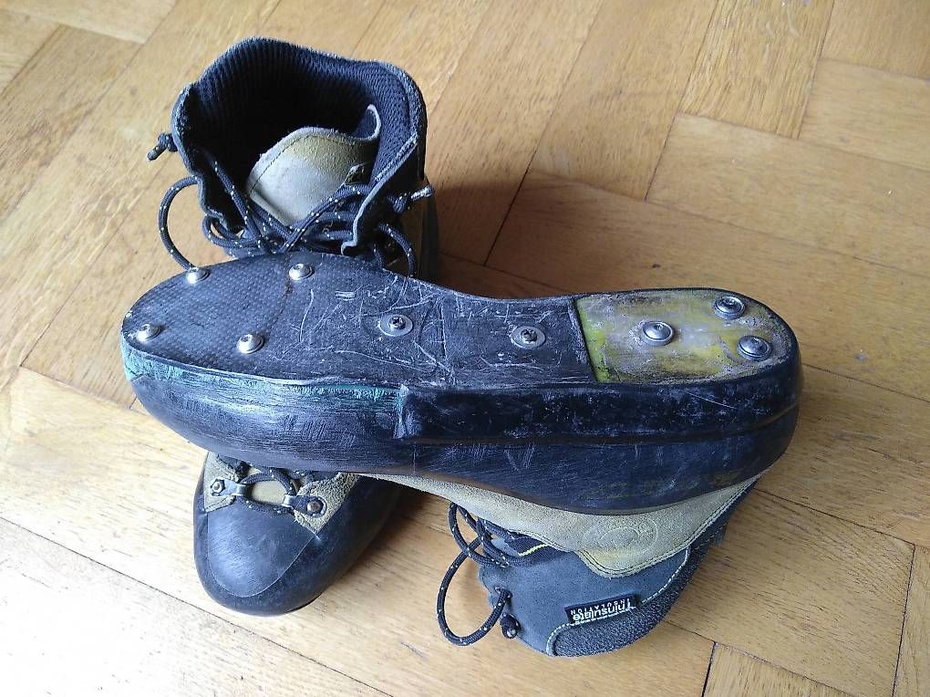 Damenschuhe: Chaussures fruit boots artisanales dry tooling avec crampons – Gebraucht aus Genève von sphakka 2