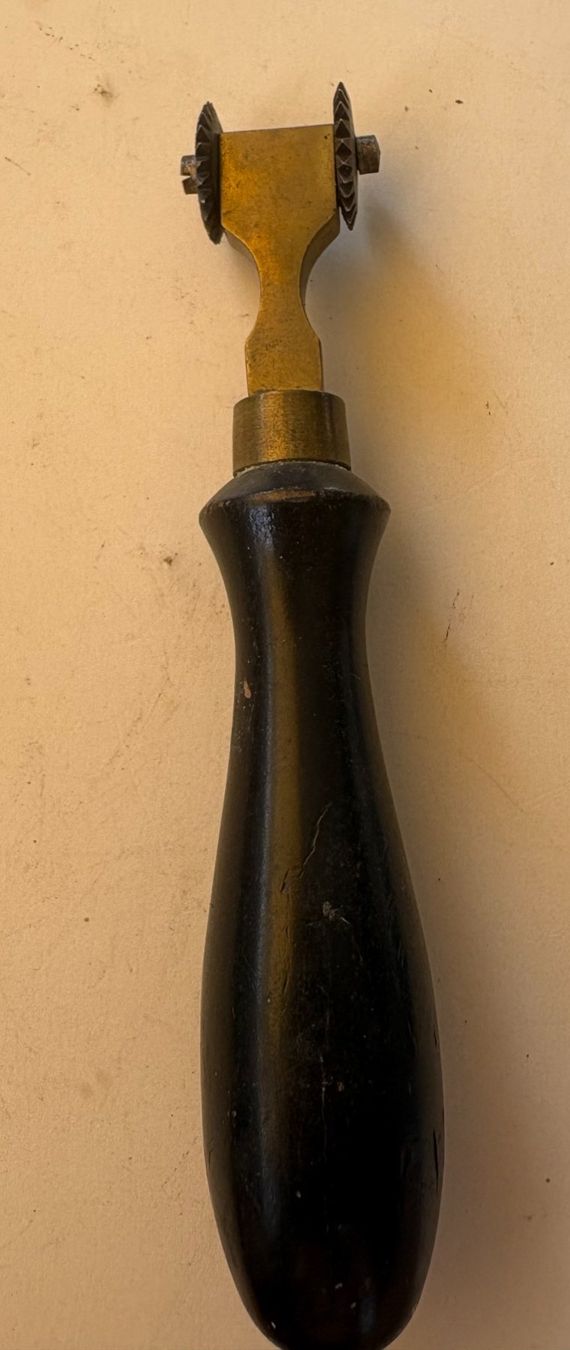 Tutti gli attrezzi: VINTAGE WERKZEUG – Usato da Ostermundigen venduto da wini63