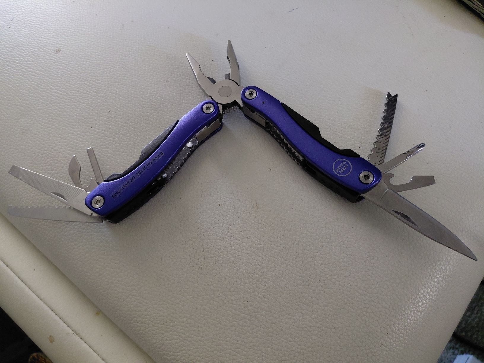 Tutti gli attrezzi: Multitool Nivea Men lila top zustand – Usato da Belp venduto da mar_76s8