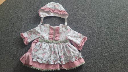 Schönes Babykleid Grösse 6 Monate für besondere Anlässe
