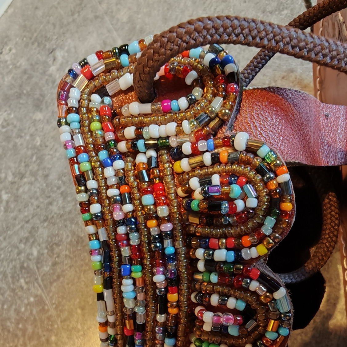 Damenschuhe: Sandales beaded en cuir – Gebraucht aus Bex von sni_q7lh 2