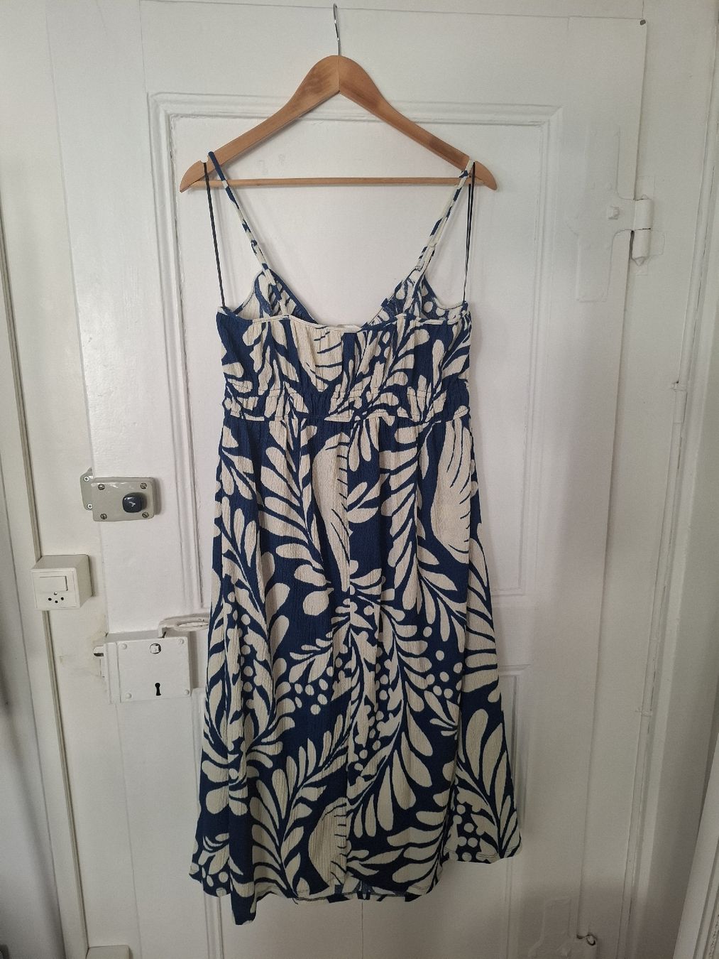 Kleider: H&M Kleid L – Neu (gemäss Beschreibung) aus Bern von Belverdere21