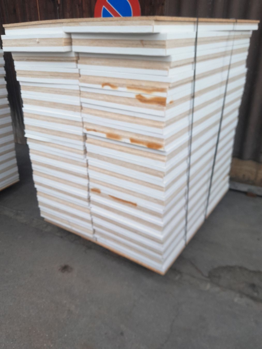 Servierplatten: lsolation Deckenisolation – Gebraucht aus Marbach LU von san_8kt5 1