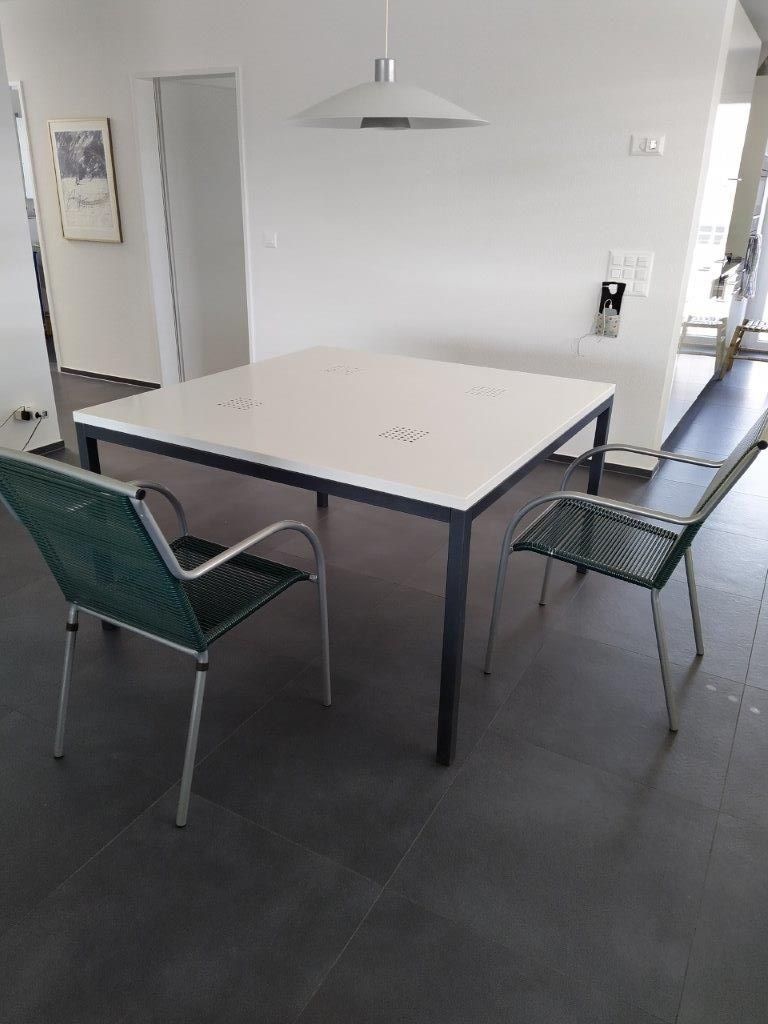 Schaffner Tavoli: Balkon -, Garten-Tisch (Stahl) – Usato da Eschlikon TG venduto da Ulala0 3