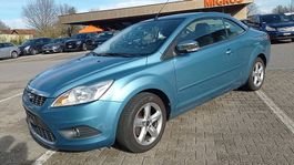 Ford Fokus 1.6 16V Carbio, Jahrgang 2009, blau metallic