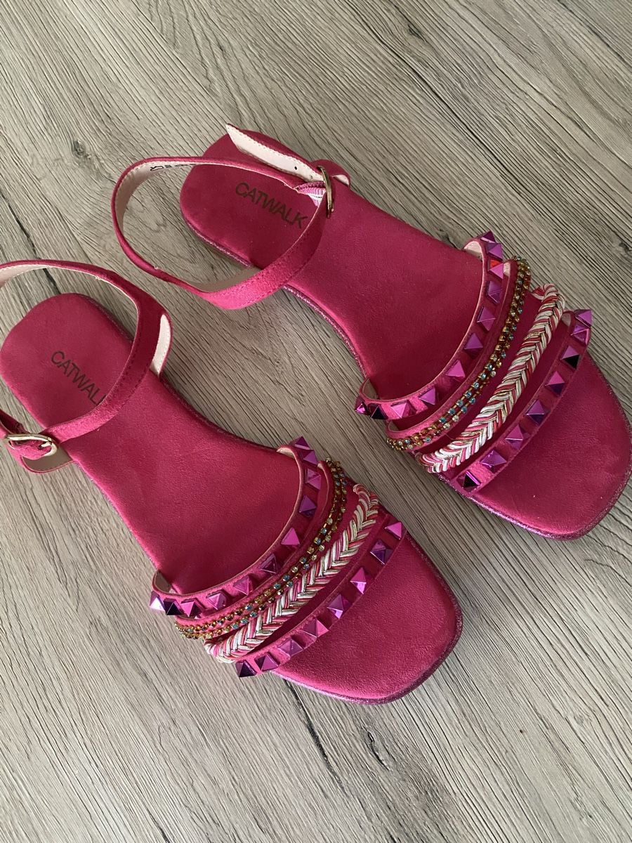 Damenschuhe: Sandalen – Neu und originalverpackt aus Thun von reb_qd7f 1
