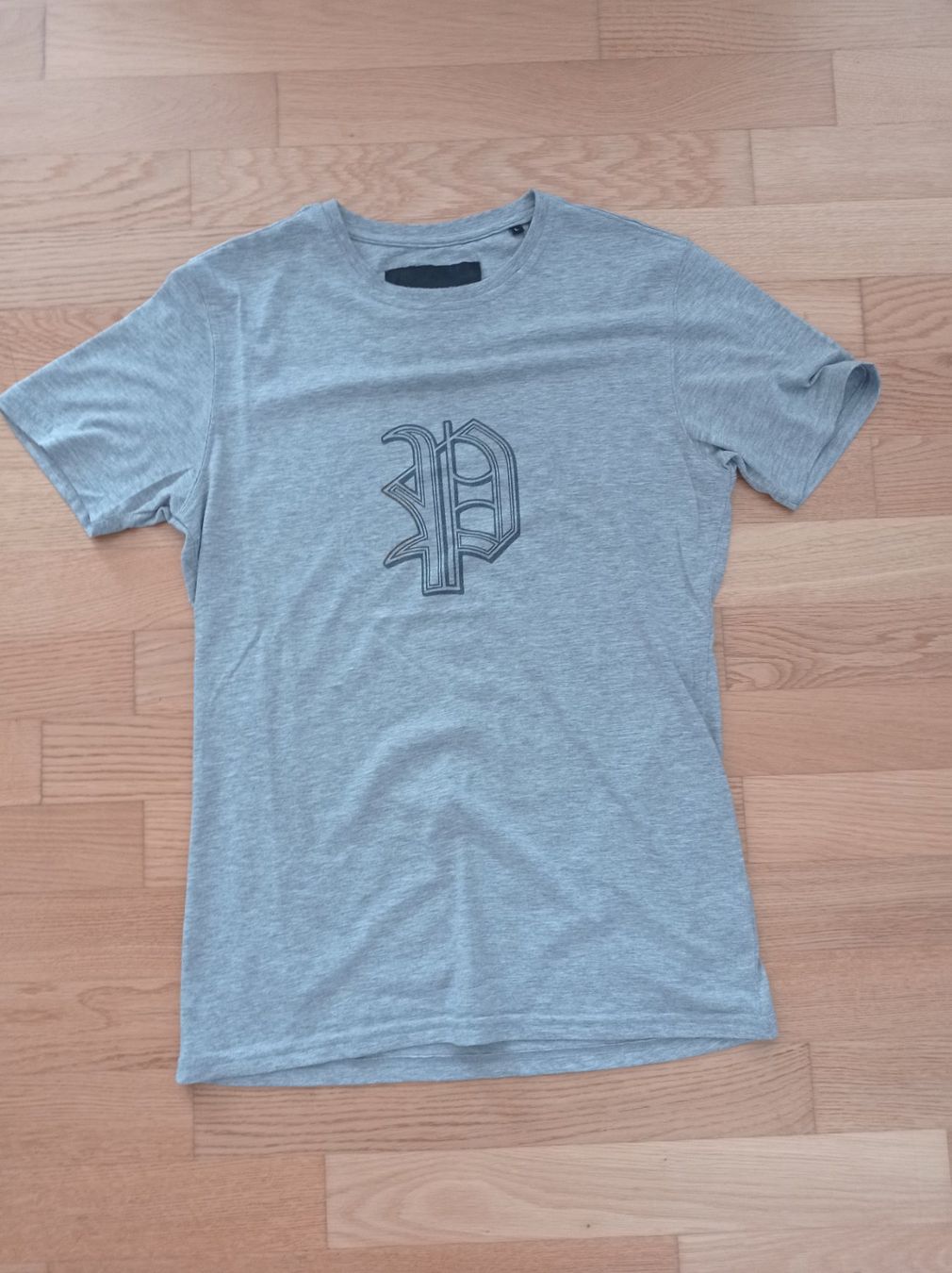 Philipp Plein T-shirt: Philipp Plein T-Shirt grau Größe L – Usato da Hochdorf venduto da b1.p