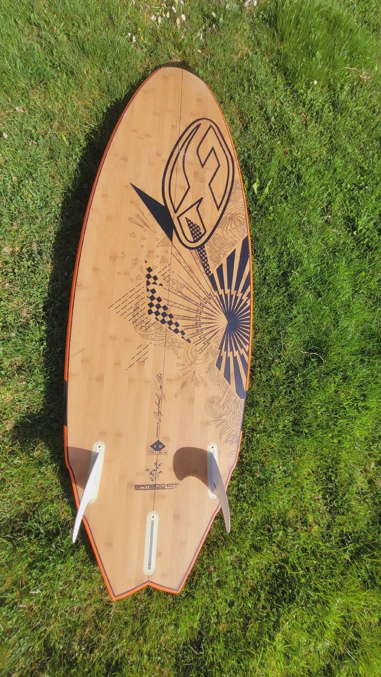 Aquilone: F-One Bamboo SL Kiteboard/Wakesurfboard – Usato da Einigen venduto da NK417 1
