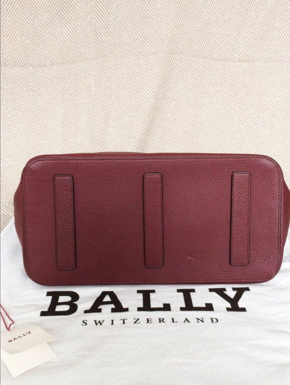 Bally Borse: BALLY Sommet Large Designertasche NEUWERTIG – Nuovo (secondo la descrizione) da Zürich venduto da Magali018 4