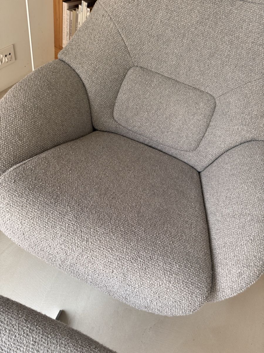 Bolia Poltrone: Sessel Saga von Bolia mit Hocker – Usato da Egg b. Zürich venduto da Kompass03 2