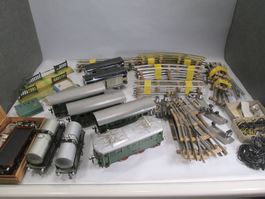 Lot BUCO Eisenbahn, inkl. el. Lok. 304, 8 Wagen, Weichen,etc
