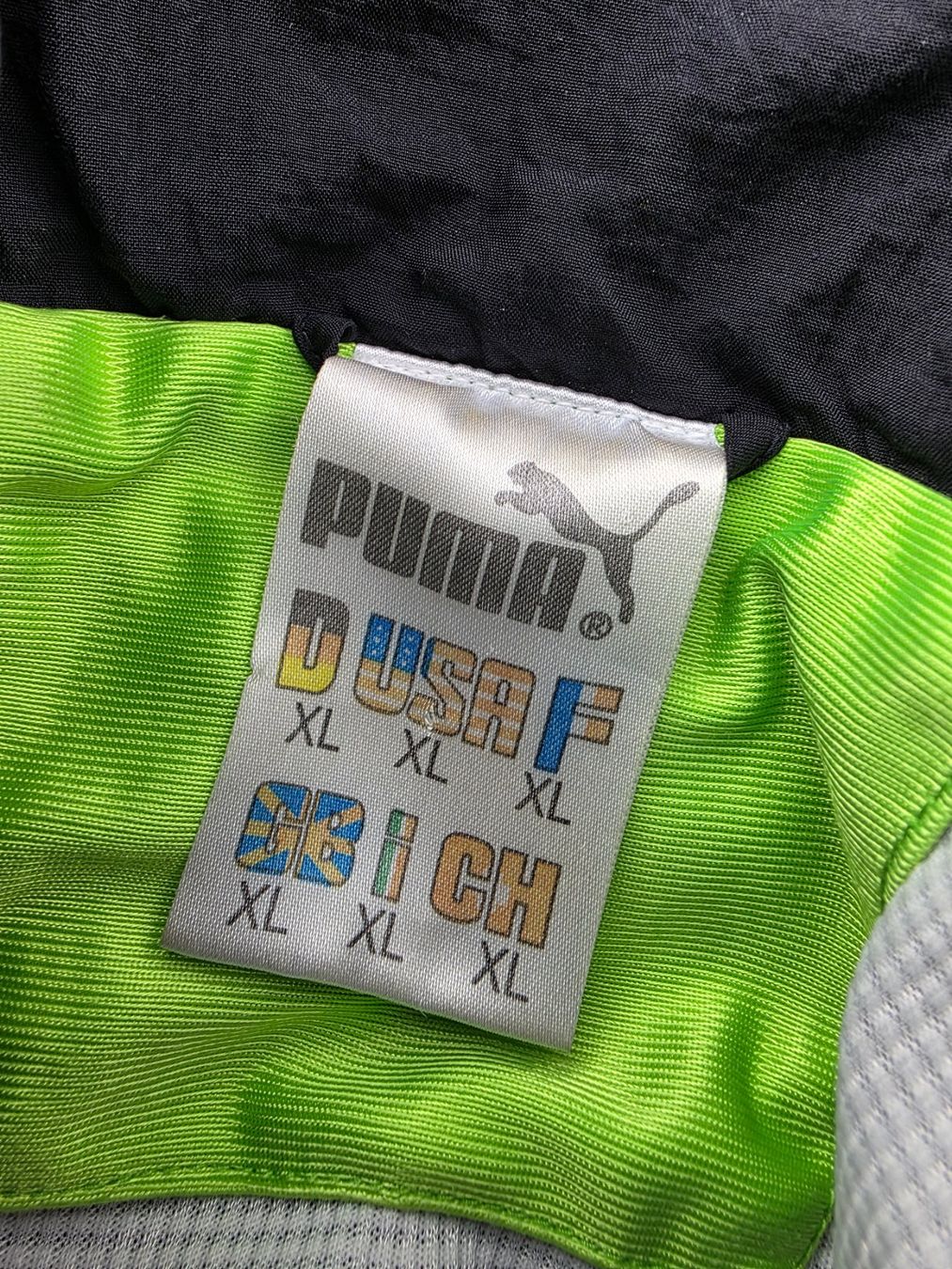 Puma Giacche: SCHWEIZ NATI JACKE VINTAGE 90er – Usato da Lüchingen venduto da Jersey_Time 2