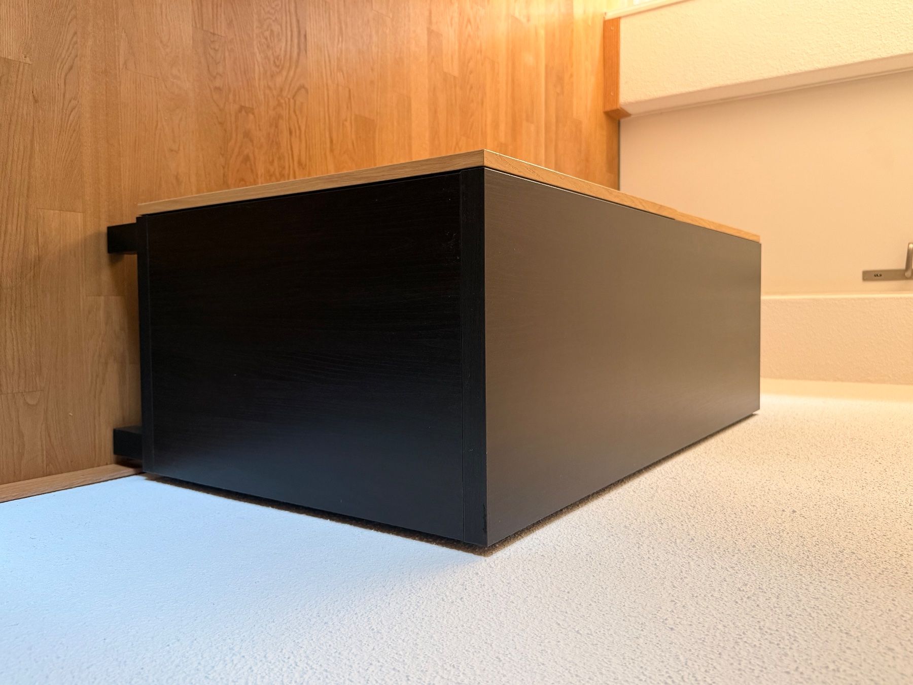 Ikea Schränke: Sideboard schwarz mit Eichenfronten gebraucht – Gebraucht aus Zürich von sim_v8qn 1