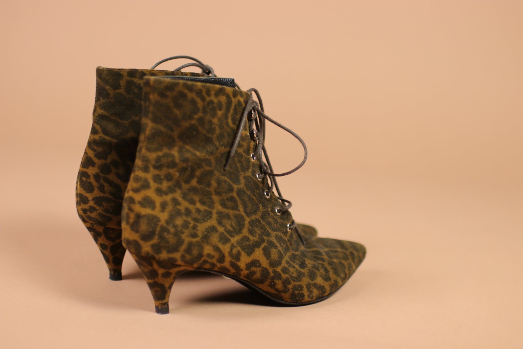 Saint Laurent Scarpe da donna: Saint-Laurent Leopard Leather Lace up Booties - Size 38 – Usato da Hombrechtikon venduto da BAZ-Vintage 3