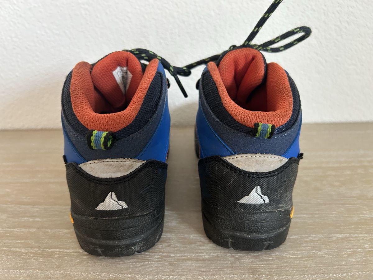 Scarpe per ragazzi: Kinder Wanderschuhe blau Grösse 31/32 leichte Gebrauchsspure – Usato da Wolhusen venduto da eve_m6cg 2