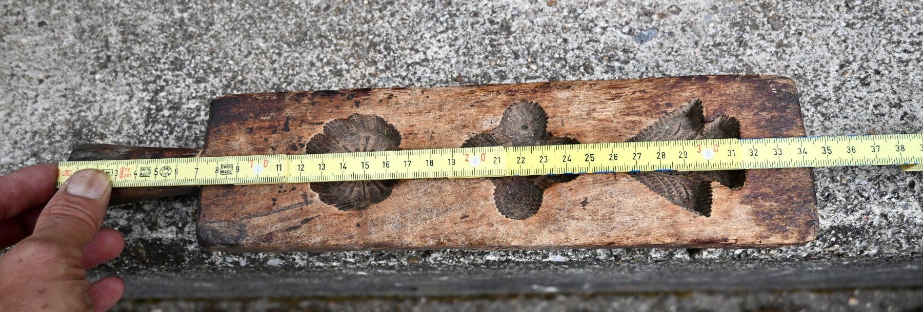 Backformen: antikes Holzmodel handgeschnitzt Zuckerbäckerform L 34.3cm – Gebraucht aus Pfaffhausen von mono_rec 4