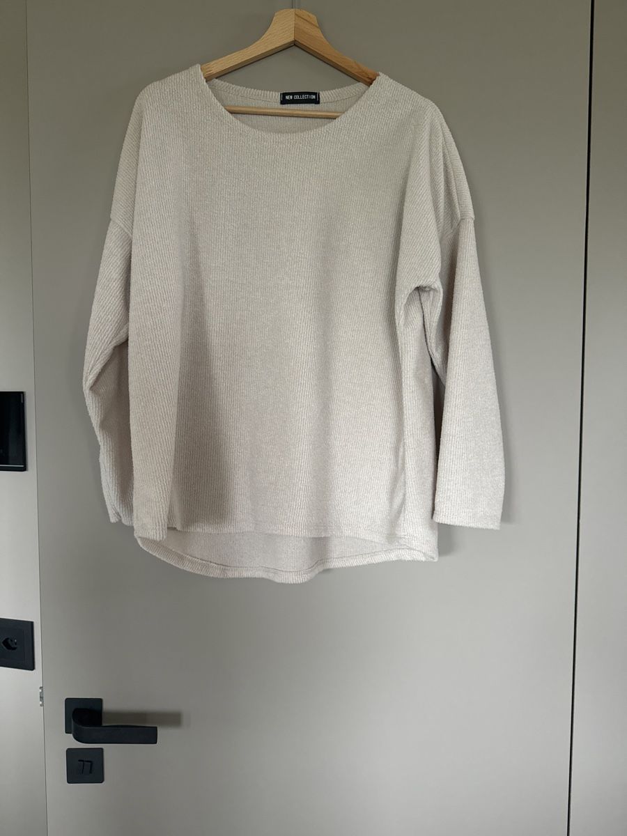 Pullover & Sweatshirts: Kuscheliger Herbstpullover Gr. M Beige Rippenmuster New Coll – Gebraucht aus Rorschacherberg von Kpas