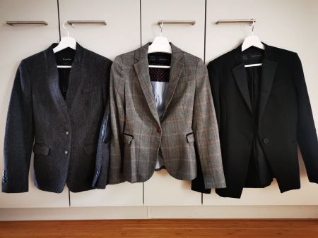 3 Damenblazer, 2 Zara, 1 Massimo Dutti