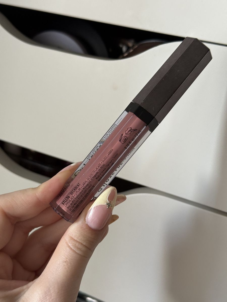 NYX Professional Makeup Maquillage: NYX sliptease lip lacquer  – Neuf (Voir description) à Chavannes-près-Renens par elobrgs 1