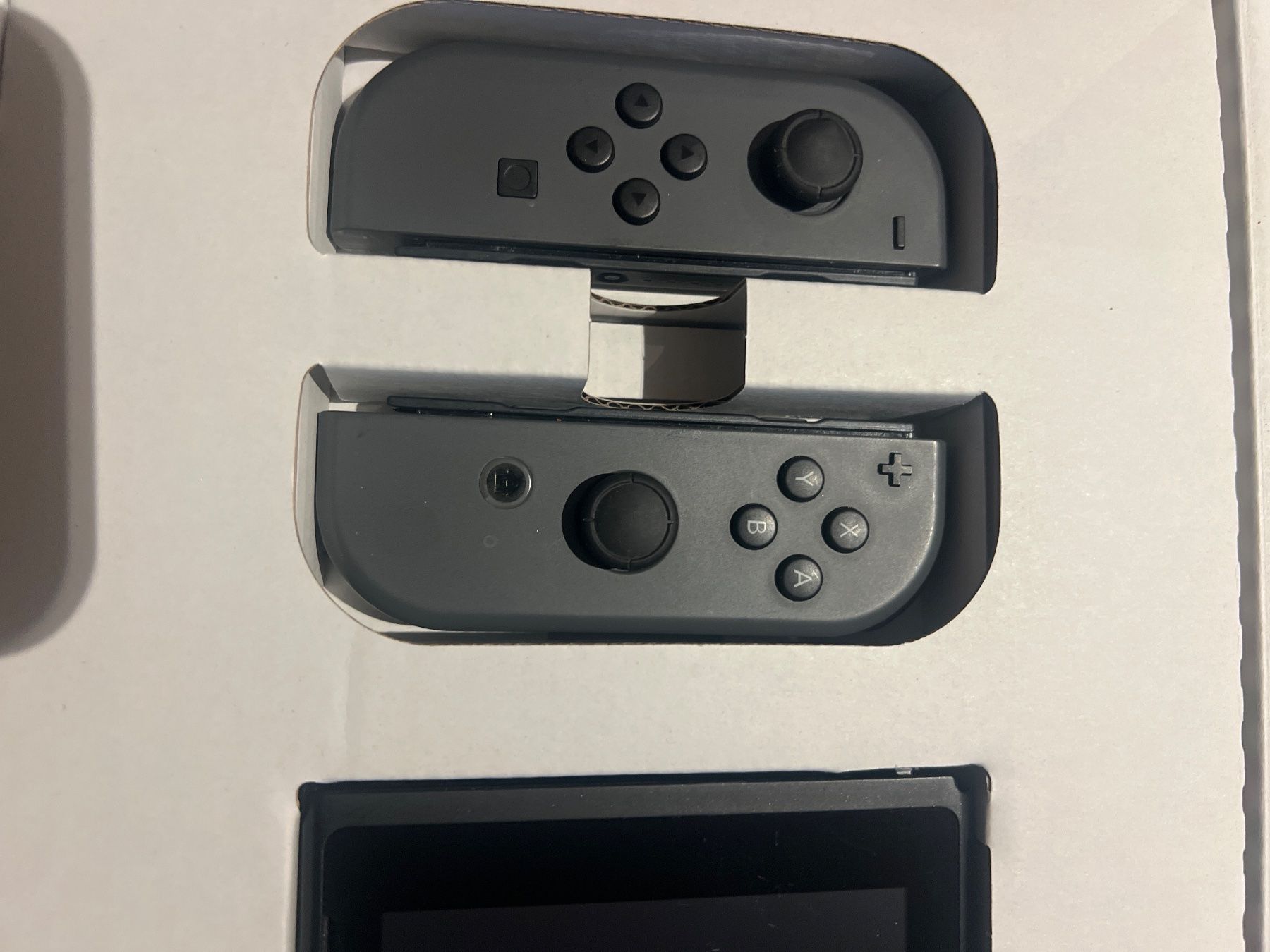 Nintendo Console: Nintendo Switch Console - New, Complete in Box! – Nuovo (secondo la descrizione) da Oberägeri venduto da rus_7vhx 4