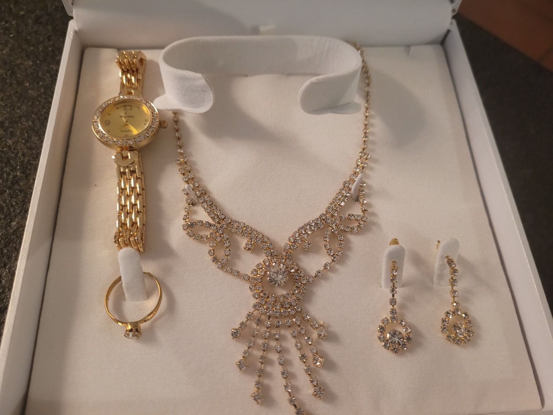 Sonstiger Schmuck: Schmuckset Damen neu von Chtime – Neu und originalverpackt aus Neuhausen von eliana2 1