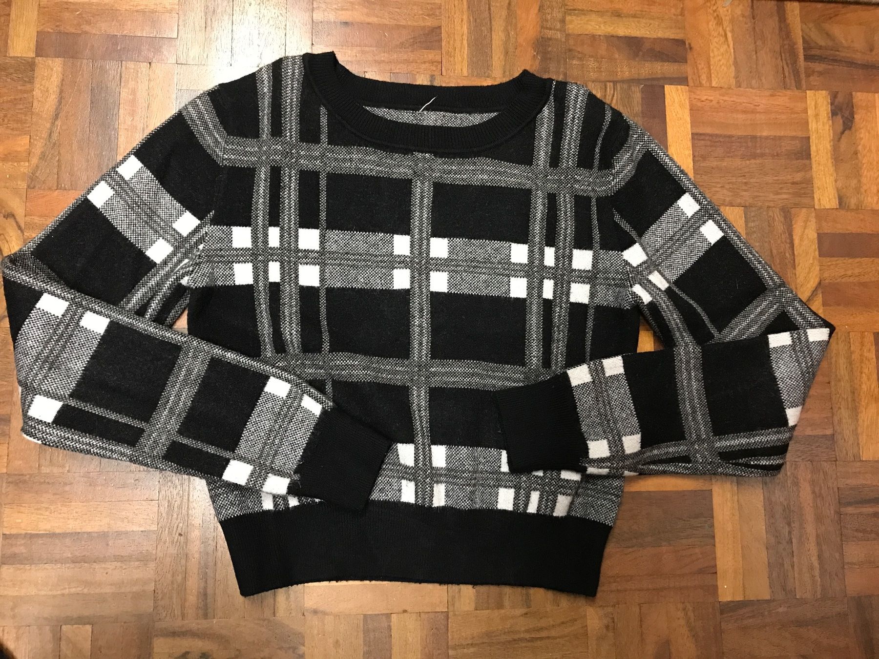 Maglioni & Felpe: Superweicher Kuschelpulli Gr S – Nuovo (secondo la descrizione) da St. Margrethen SG venduto da kellenbh