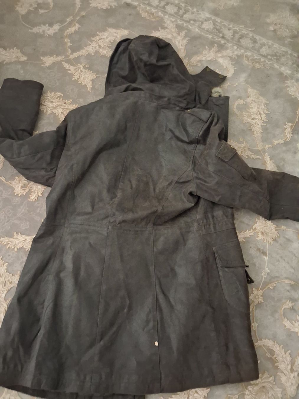 Maddison Vestes: Schwere Lederjacke Maddison – D'occasion à Thun par gabiname 6