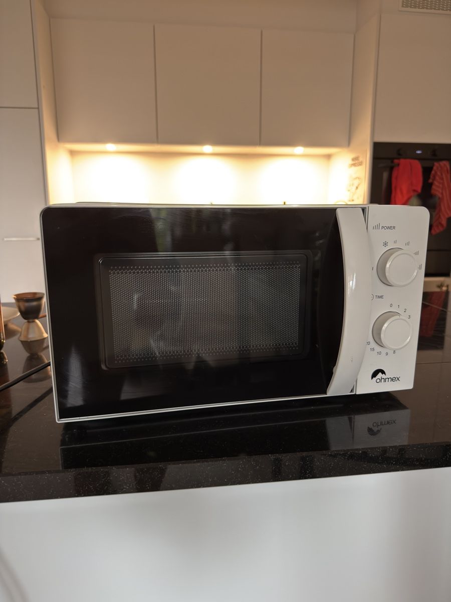 Elettrodomestici da cucina: Microwave Ohmex – Usato da Zuchwil venduto da ana_w9c8