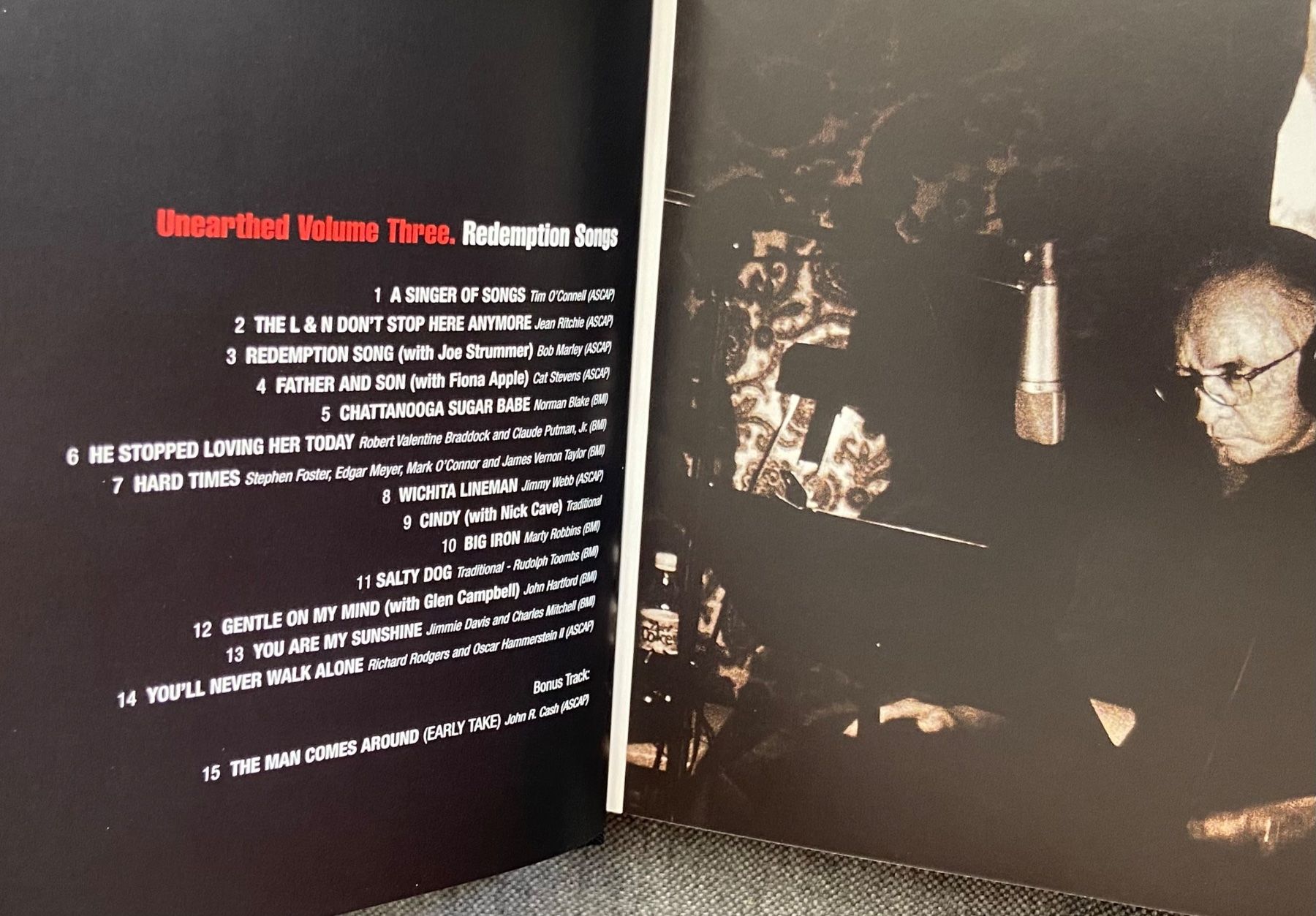 CDs: Johnny Cash - CASH UNEARTHED - Boxset mit 5 CDs – Gebraucht aus Luzern von  7