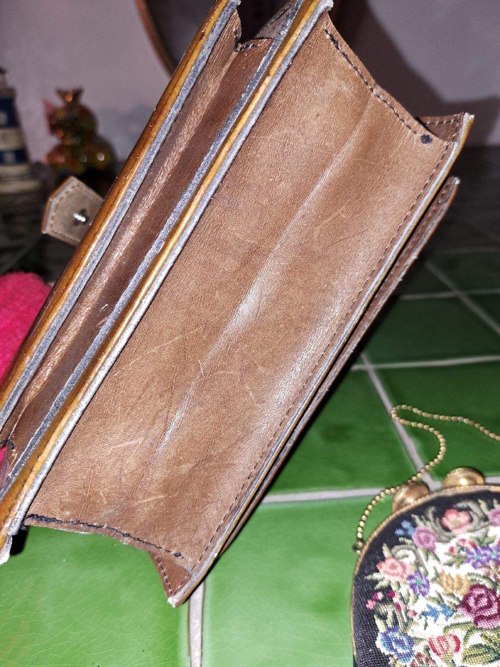 Borse: antike Handtasche aus braunem Leder, – Usato da Kölliken venduto da Upcycling-by-Mc-TAM 4