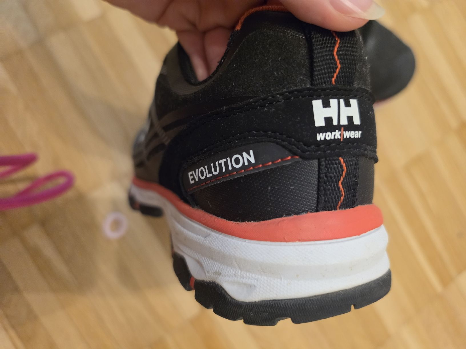 Helly Hansen Damenschuhe: Helly Hansen Arbeitsschuhe Evolution Grösse 39 schwarz – Neu (gemäss Beschreibung) aus Bad Zurzach von isabella_d 2