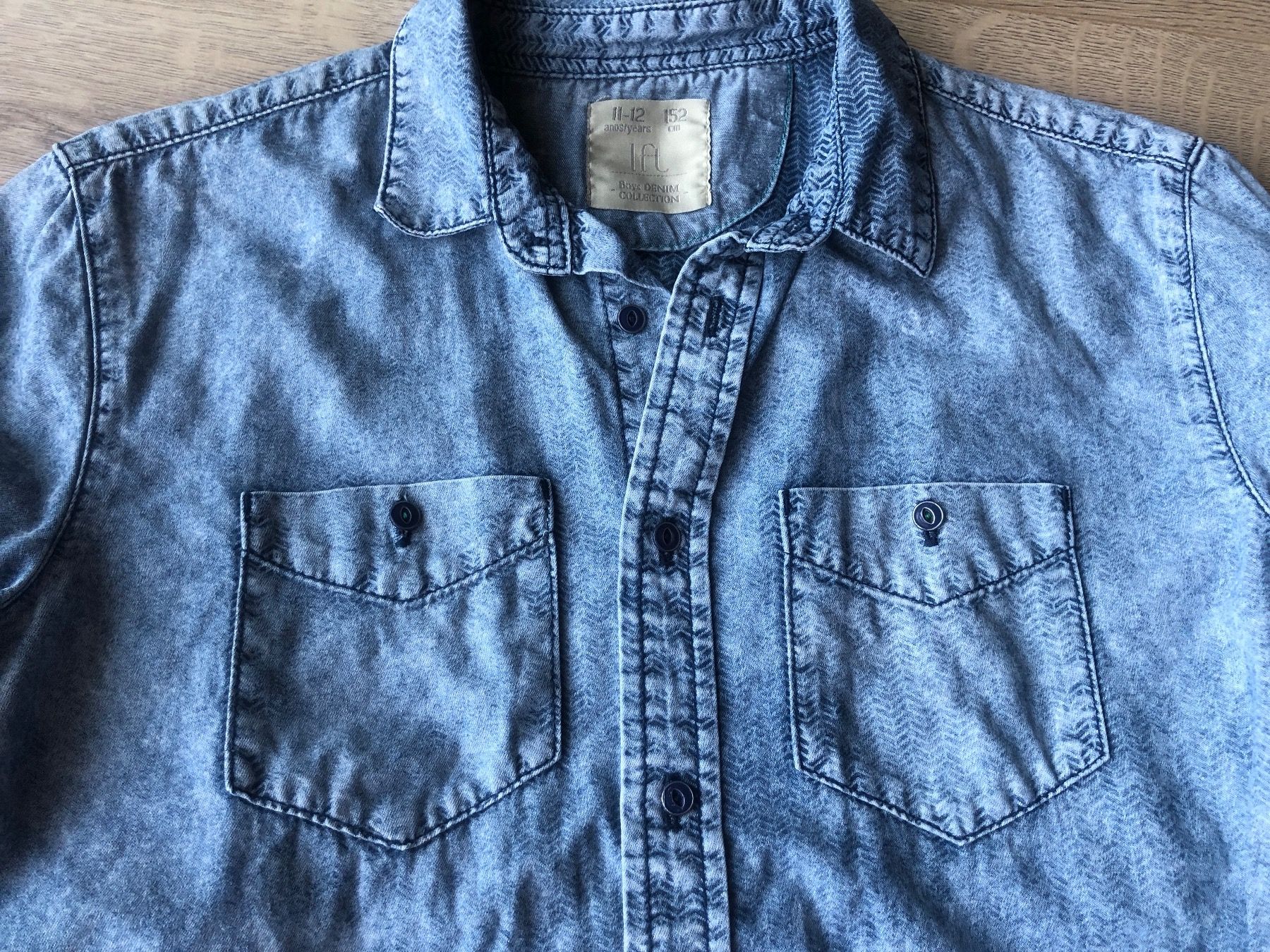 Camicie, T-shirt & Polo: Chemise Denim (152) – Usato da La Tour-de-Peilz venduto da zazen33 1