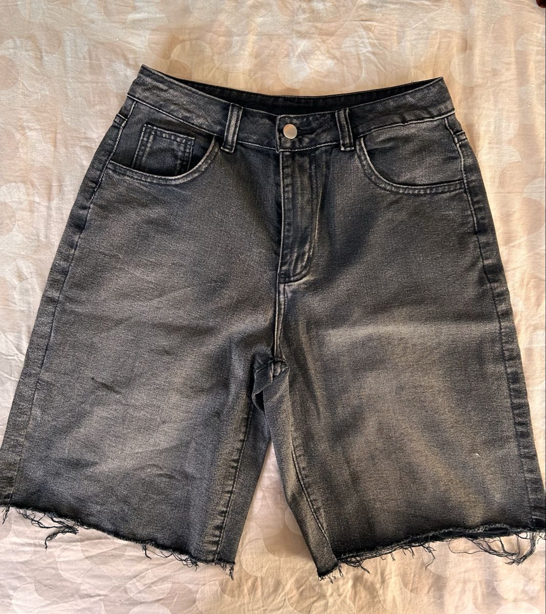 Jeans: Schwarze Jorts – Neu (gemäss Beschreibung) aus Bad Ragaz von ser_xc7t