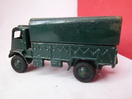 DINKY TOYS - Army Wagon - Meccano 623 - bespielt mit Fahrer