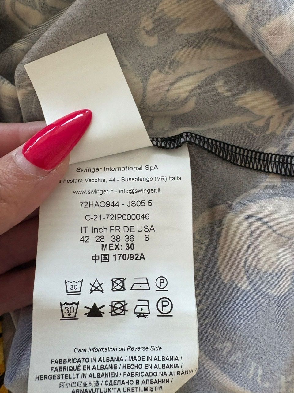 Versace Vestiti: Minikleid Versace Jeans – Usato da Jonschwil venduto da Dr.MeganHunt 2