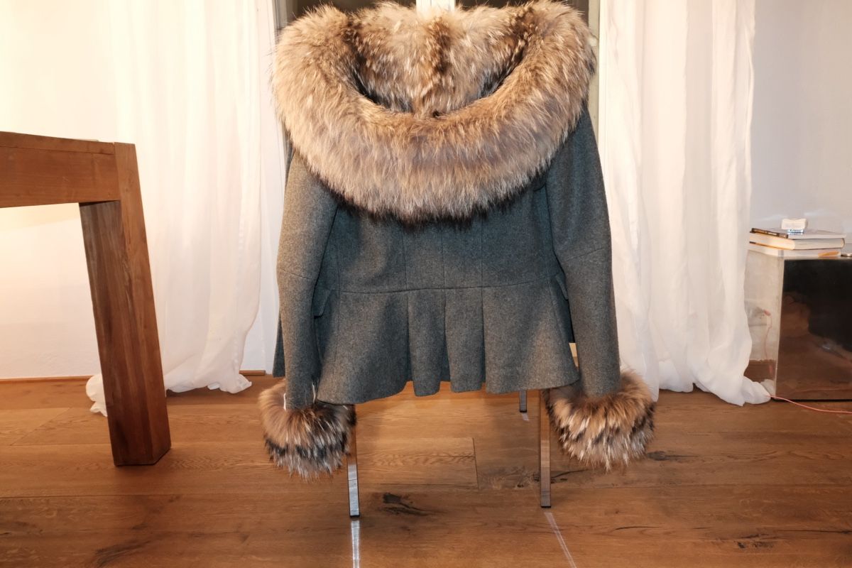 Giacche: Duohtavuohta Jacke mit Pelz – Usato da Zürich venduto da JUP595