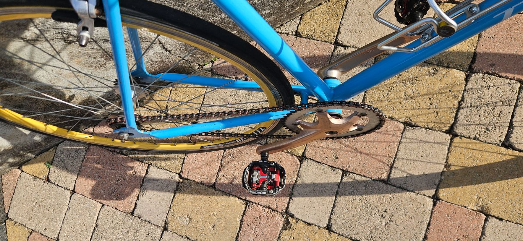 Totem Vélos: Fixie Singlespeed von TOTEM farbig – D'occasion à Lützelflüh-Goldb par dingeldangelbob 3