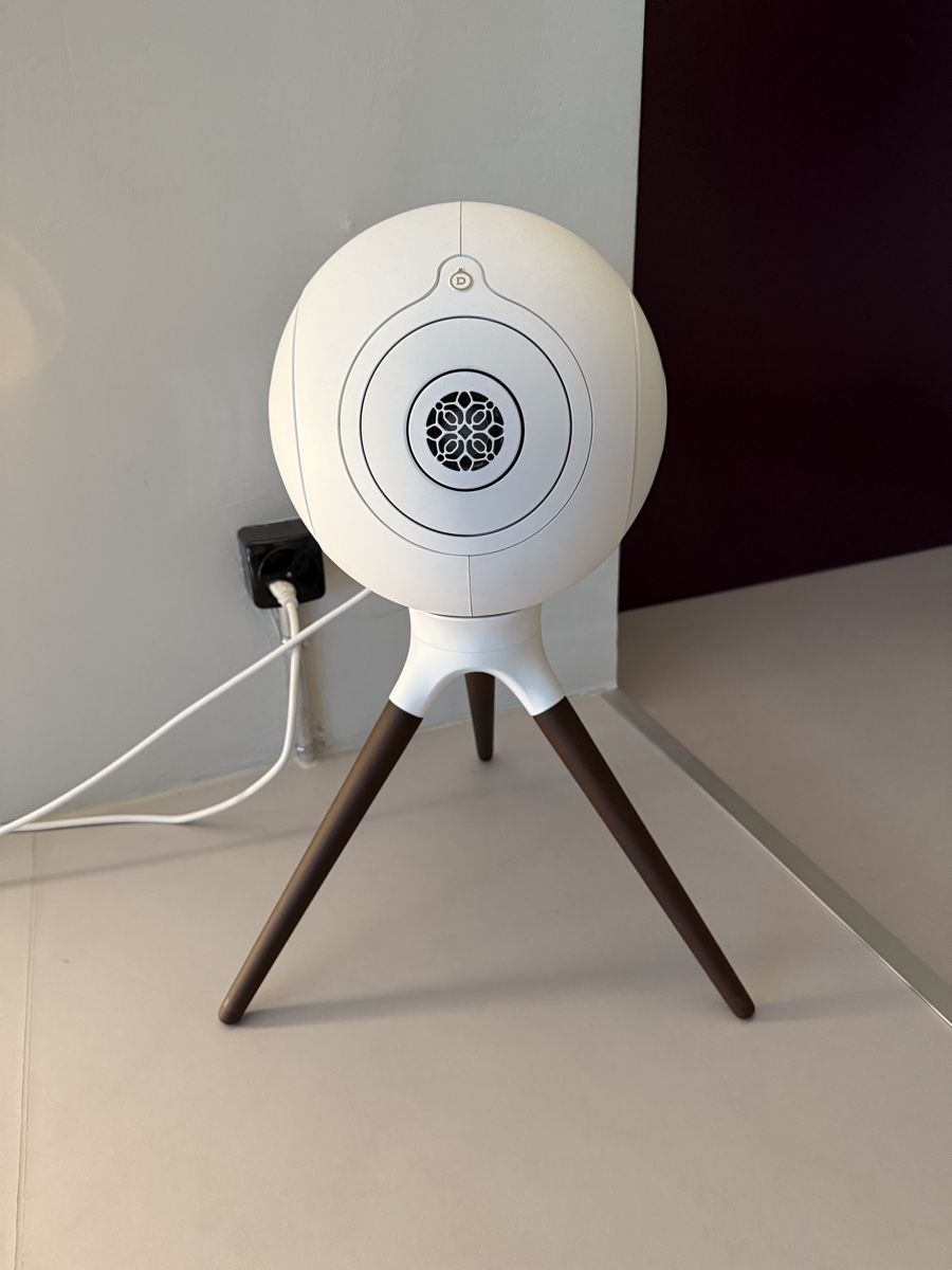 Devialet Haut-parleurs: Devialet Phantom I 108 db mit Treepod ohne Gebrauchsspuren – D'occasion à Bern par Un.ruh 1
