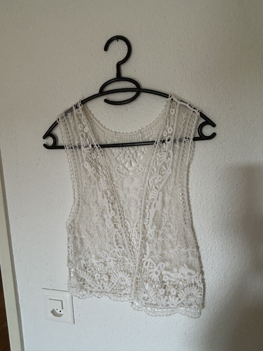 Gilets & Westen: Romantisches Spitzen-Gilet, Grösse S – Gebraucht aus Stäfa von yumai1