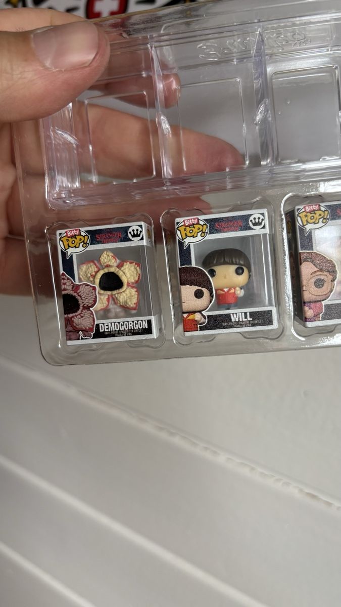 Funko Statuette: Funko Bitty Pop! Stranger Things - 4er Pack – Nuovo (secondo la descrizione) da Büren an der Aare venduto da FindyourPops 2