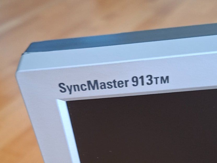 Monitor: 2x SAMSUNG SyncMaster 913TM – Usato da Güttingen venduto da DeniseBaumann 3